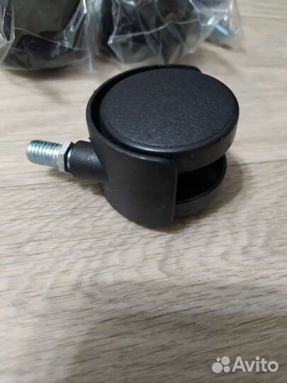 Колесики для мебели с резьб.штифтом 10