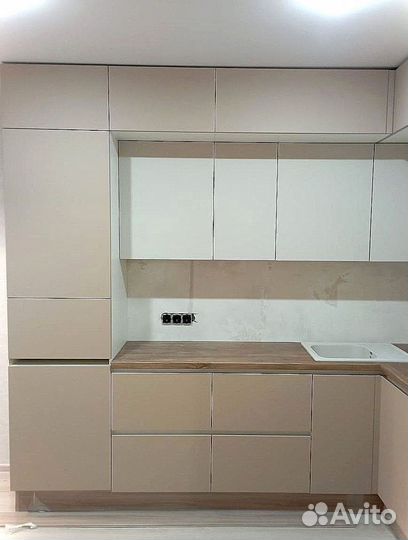 Кухонный гарнитур угловой