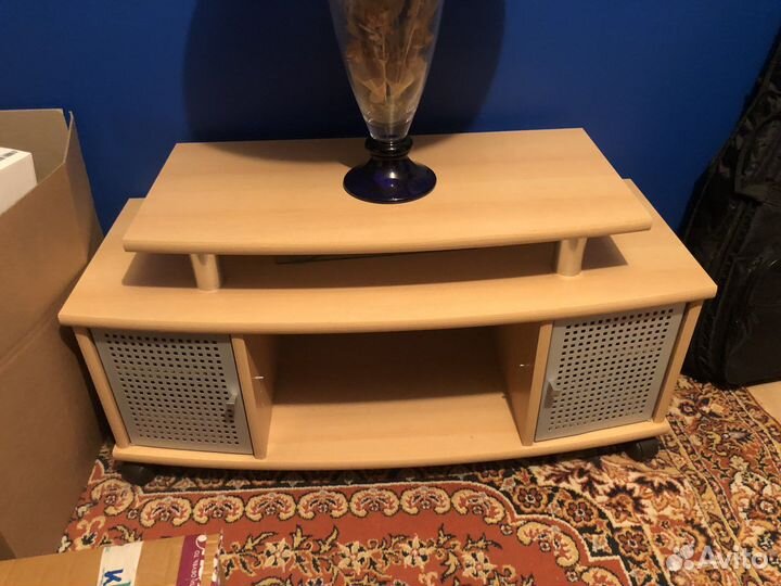 Журнальная тумбочка