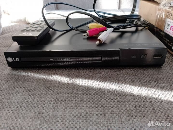 DVD/CD плеер LG dp 137