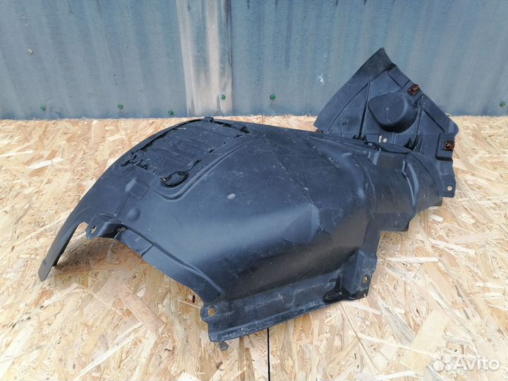 BMW X1 E84 Подкрылок передний левый оригинал