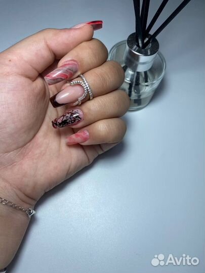 Маникюр/Педикюр