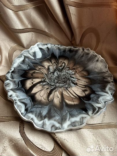 Блюдо/фруктовница/конфетница из эпоксидной смолы