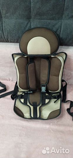 Детское бескаркасное автокресло