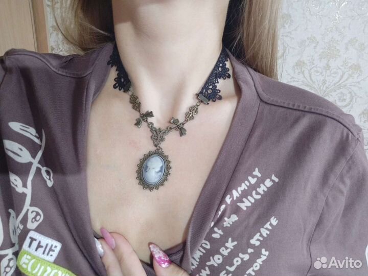 Чокер камея