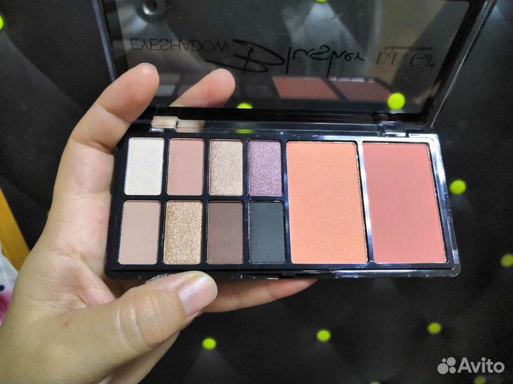 Тени для век