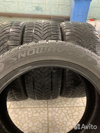 Lassa Snoways 3 245/45 R18