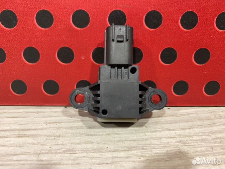 Датчик удара Volvo Xc60 2019