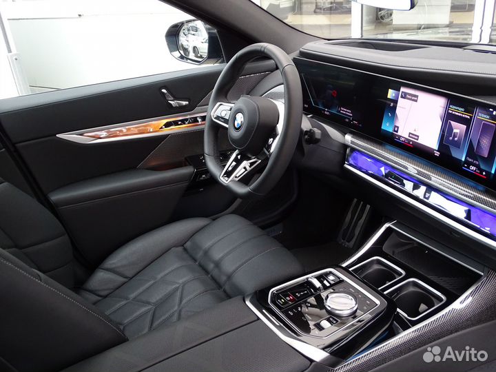 BMW 7 серия 3.0 AT, 2023, 231 км