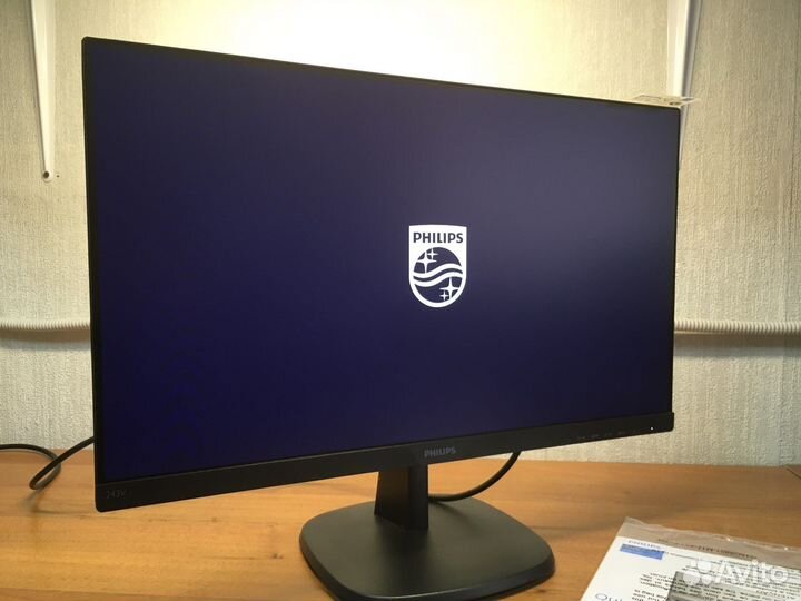 Монитор Philips V Line