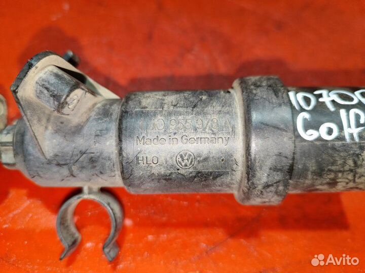 Форсунка омывателя фар Volkswagen Golf 4 хетчбек