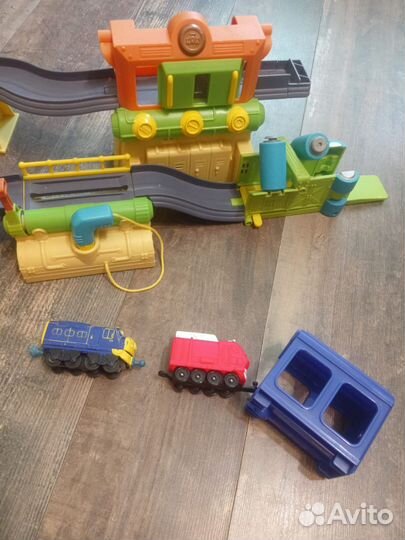 Ремонтная станция Chuggington Tomy оригинал