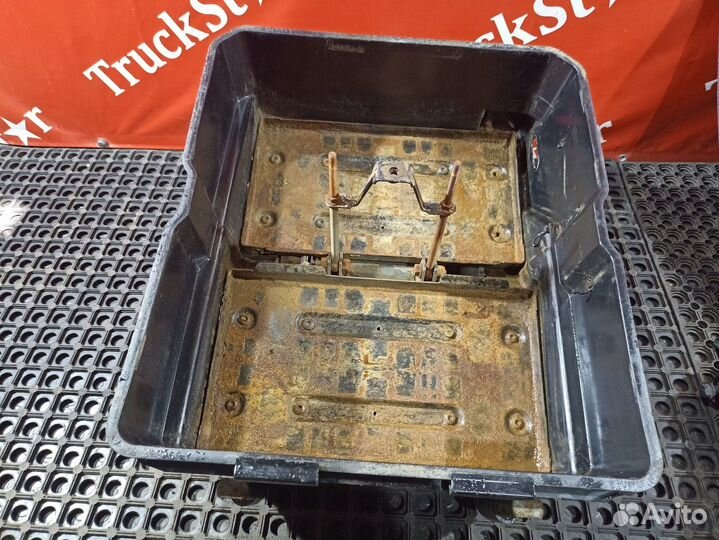 Ящик акб Daf XF106