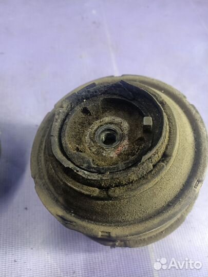 Подушка двигателя Mercedes Benz C-class w202