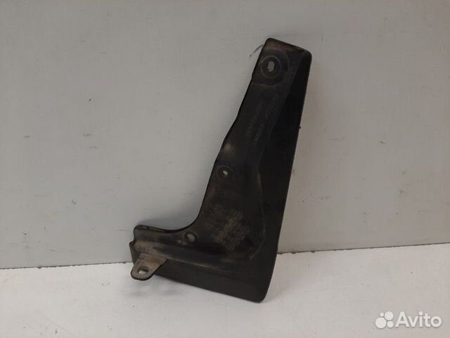 Брызговик передний правый Toyota Rav4 45 2016