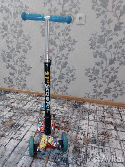 Самокат детский трехколесный