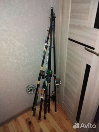 Продам карповые удилища, спинингм