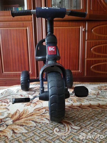 Детский трехколесный велосипед