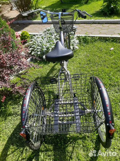 Трехколесный велосипед для взрослых Stels