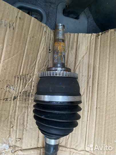 Привод правый Nissan Presage U30