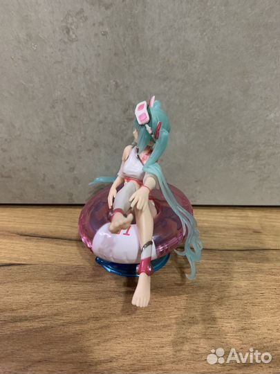 Фигурка аниме Хатсуне Мику в купальнике