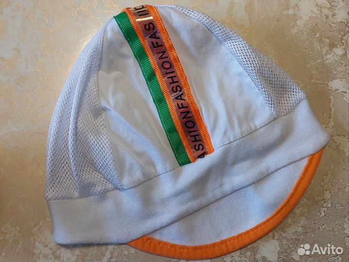 Шапочка и пинетки