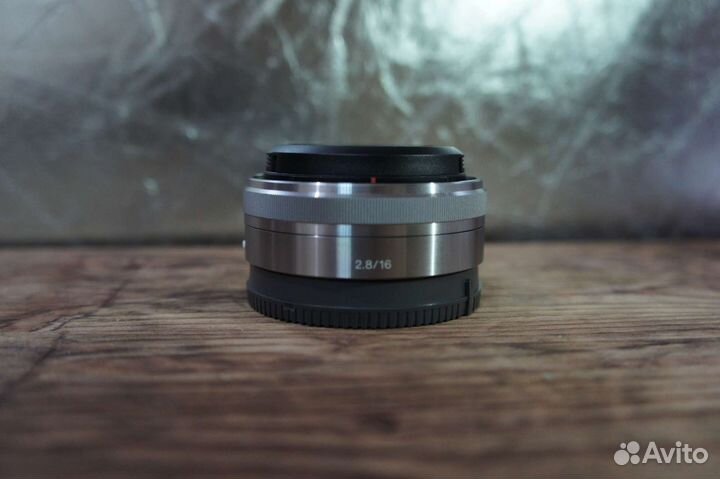 Sony 16mm 2.8 sel16f28