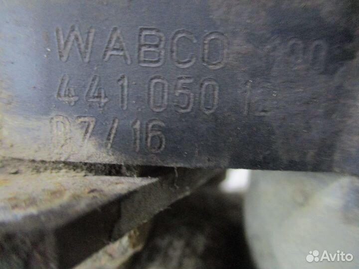 Кран уровня пола камаз 4410501200