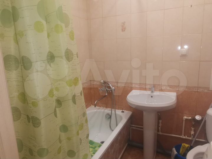 2-к. квартира, 43 м², 1/5 эт.