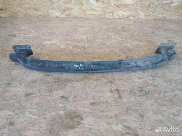 Усилитель заднего бампера Рено Меган 2