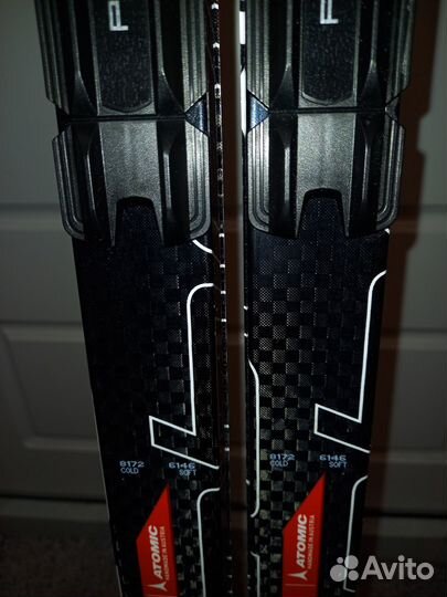 Беговые лыжи atomic redster carbon classic