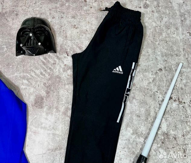 Спортивные костюмы Adidas