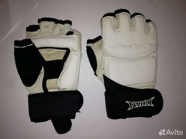 Перчатки для тхэквондо