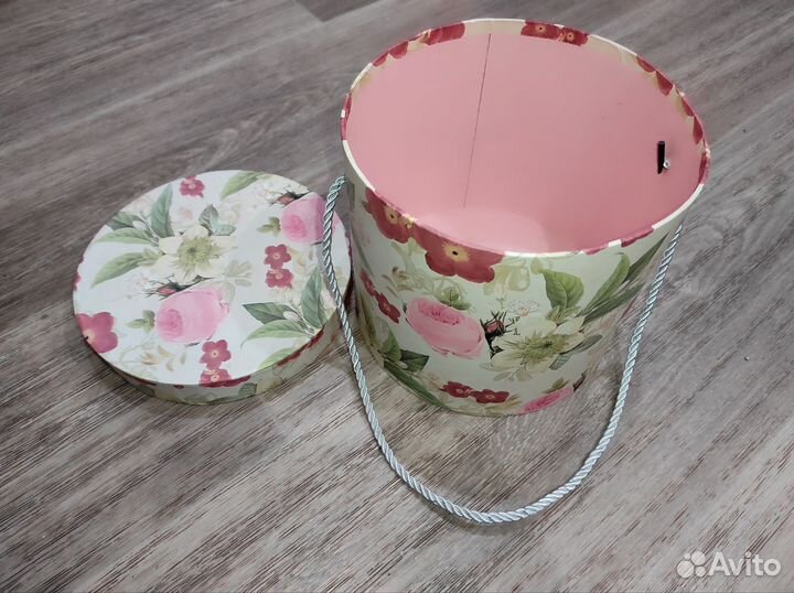 Коробка подарочная круглая для цветов подарка