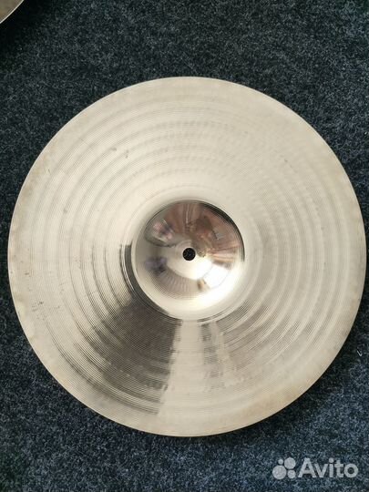 Hi-hat 13