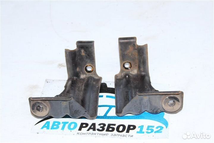 Крепление радиатора Nissan X-Trail NT30 QR20DE