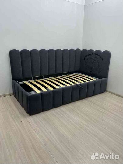 Детская кровать с мягким бортиком