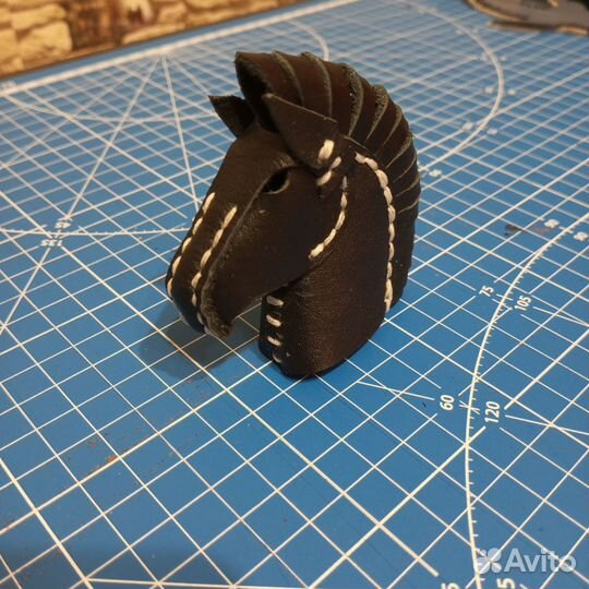 Брелок из натуральной кожи