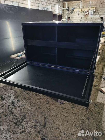 Инструментальный ящик на грузовик