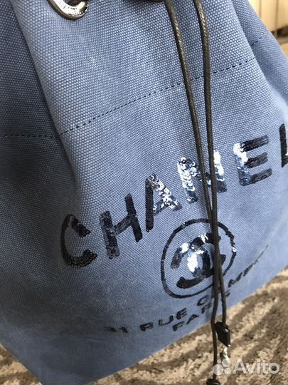 Стильный рюкзак от Chanel
