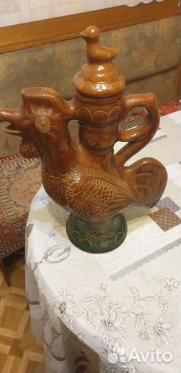 Глиняный кувшин