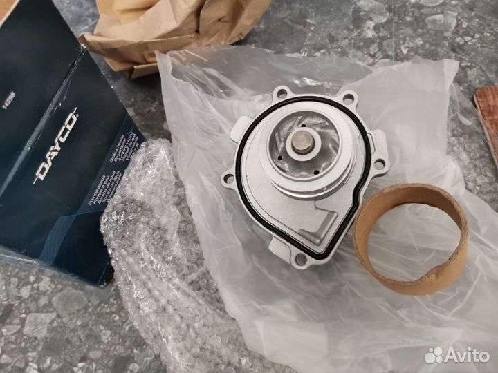 Помпа с мет. крыльчаткой Опель Шевролет 1.6-1.8