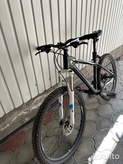 Велосипед cube