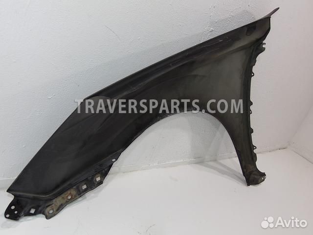 Крыло переднее правое