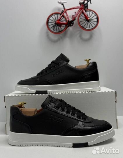 Кроссовки Boss универсальные