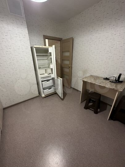 2-к. квартира, 53 м², 4/10 эт.