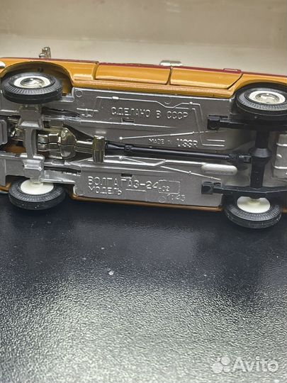 Модель автомобиля Волга газ 24 1:43 СССР