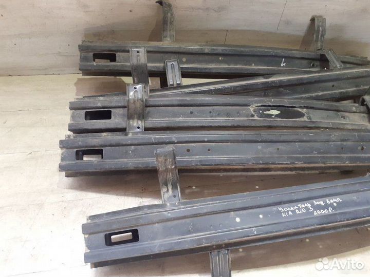 Усилитель заднего бампера Kia Rio 3