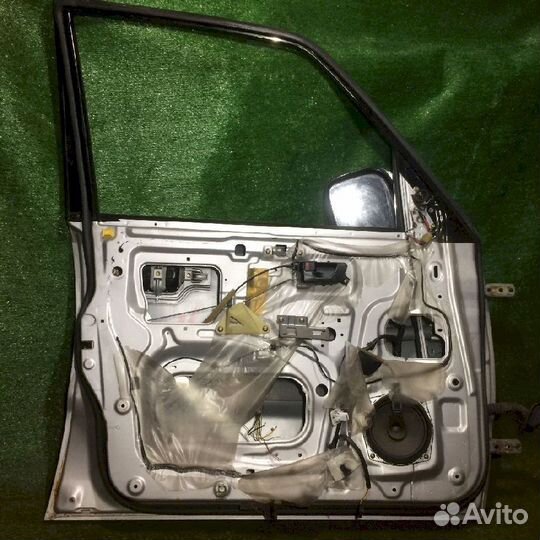 Дверь передняя левая Mitsubishi Pajero Pajero III