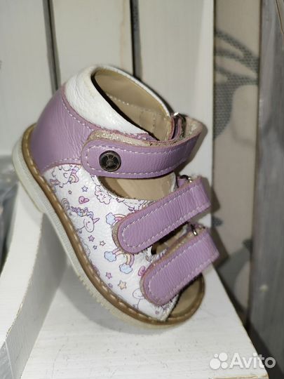 Сандалии для девочки